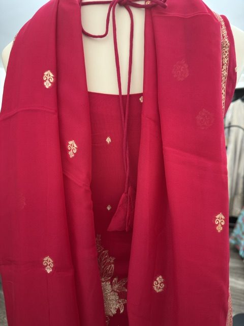 Pink dupatta with scattered gold motifs and tie detail